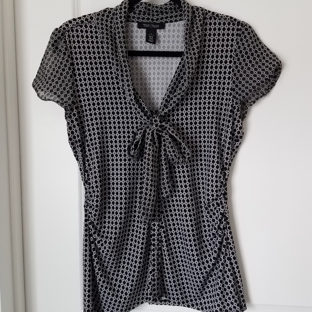 White House Black Market M blouse